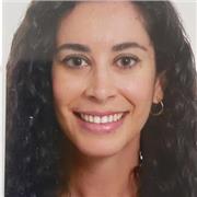 Persona organizada, paciente, empática y asertiva, a la que le gusta apoyar y orientar en el proceso de enseñanza-aprendizaje a alumnado de Educación Primaria